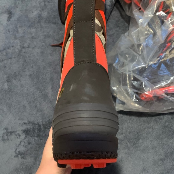 Coach Marian snow boots. - Picture 3 of 8